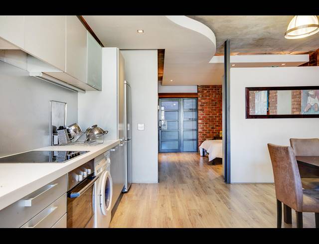 1 BEDROOM APARTMENT TO LET IN DE WATERKANT